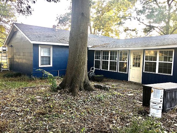 Sunroom / Backyard