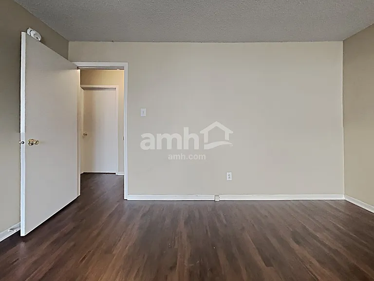 1268 Weston Dr — Photo 7