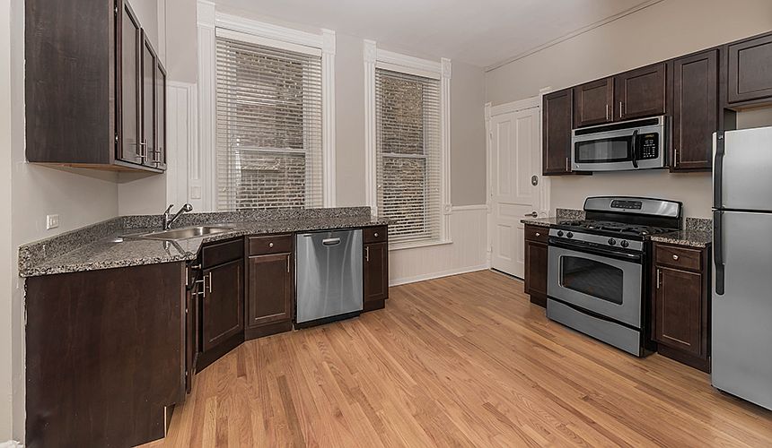 1st image of 846 W Armitage Ave APT 002F