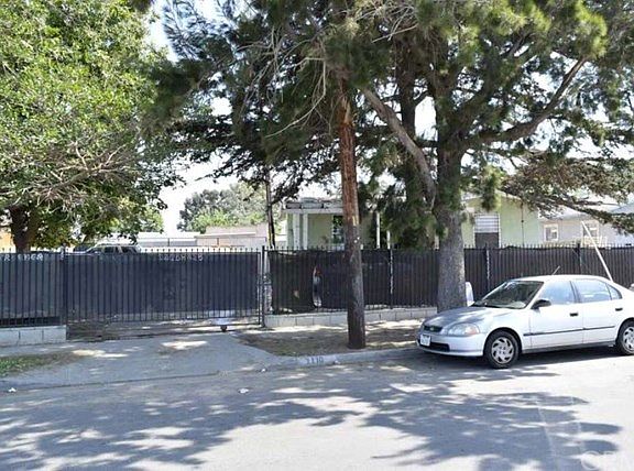 2nd image of 1110 E Lanzit Ave
