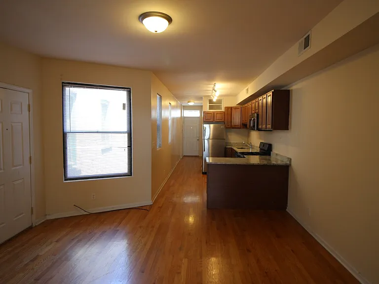 3320 W Lawrence Ave #2 — Photo 5