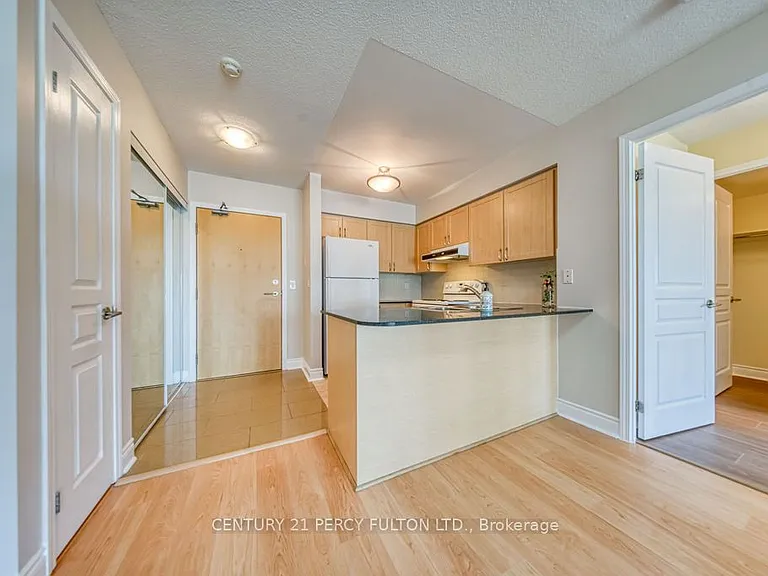 55 S Town Centre Blvd #601 — Photo 7
