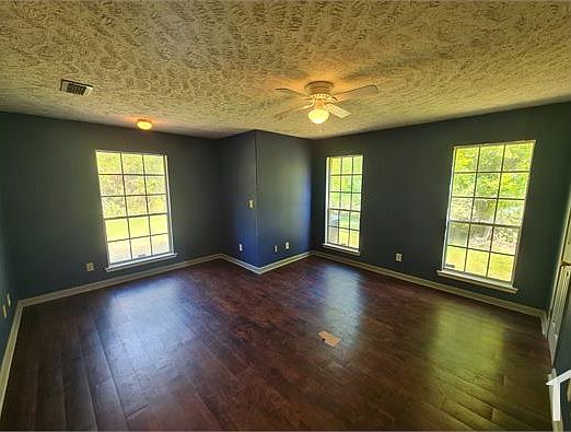 4th image of 3661 Horseshoe Cir