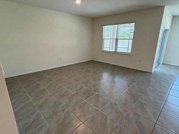 4th image of 5667 Anders Way