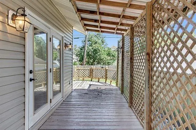 5635 Rosemary Pl — Photo 7