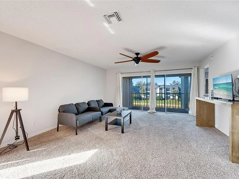 1645 Spoonbill Ln #C — Photo 26