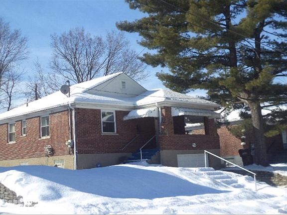 2nd image of 2213 Bremont Ave
