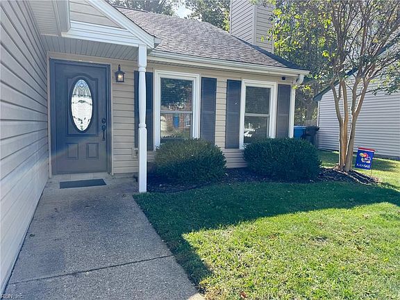 3rd image of 1953 Stillwood Ln