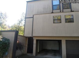 630 James Ave, Cuyahoga Falls, OH 44221