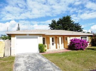 4825 Devon Cir, Naples, FL 34112