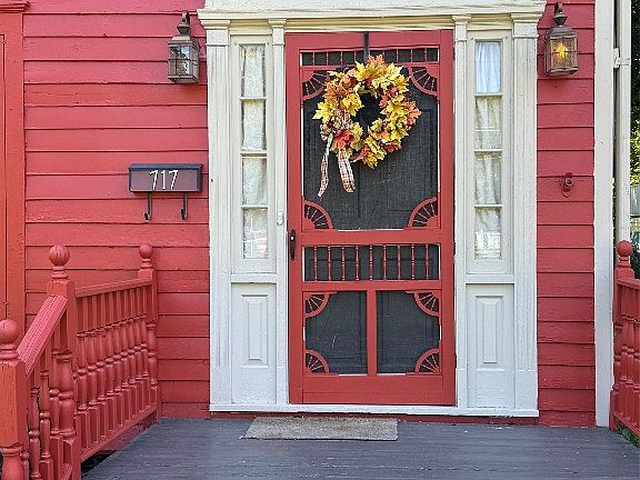 2nd image of 717 Chenango St
