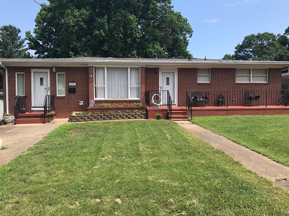 1st image of 222 Brentwood Dr