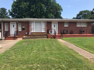 222 Brentwood Dr, Blairs, VA 24540