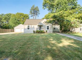 7624 Hadley St, Overland Park, KS 66204