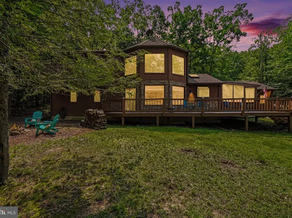 323 Navaho Dr, Hazle Township, PA 18202