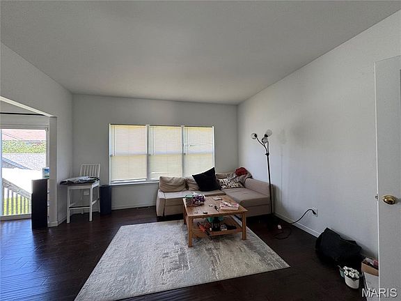 4th image of 3313 Saint Vincent Ave