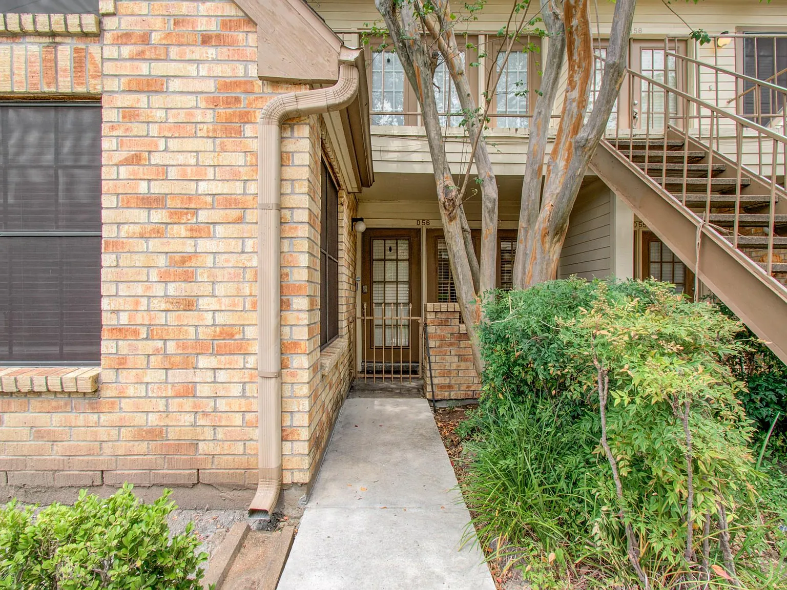 2 bed, 2.0 bath, 1100 sqft, $1,500 — Photo 4
