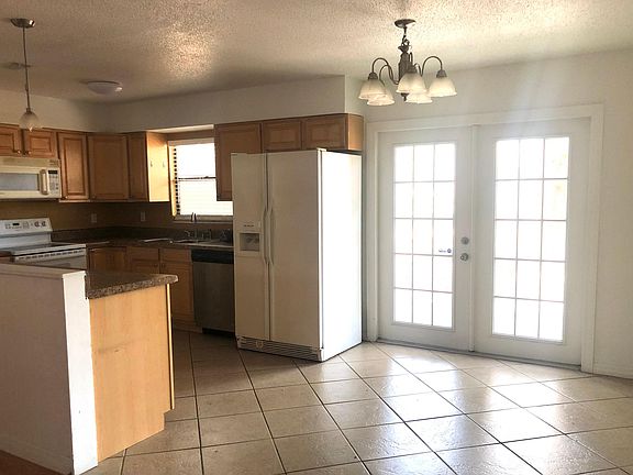 3rd image of 6120 NW 26th Ter
