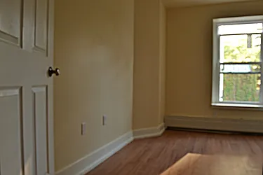 Rented by Patricia Greathouse, LREB