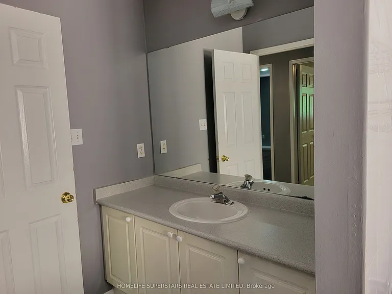 3784 Forest Bluff Cres — Photo 17