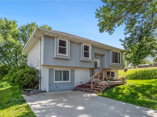 1525 W Boston Ave, Indianola, IA 50125