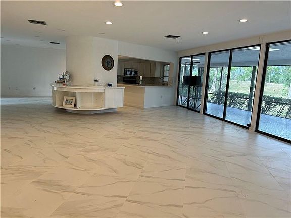 5th image of 4600 King Palm Dr