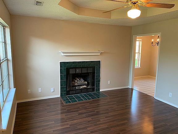 3rd image of 507 Camellia Dr