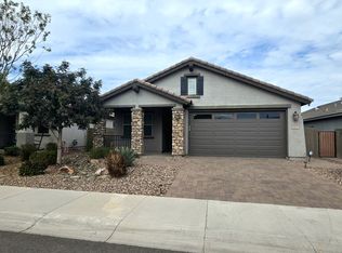 2822 W Blue River Dr, San Tan Valley, AZ 85144