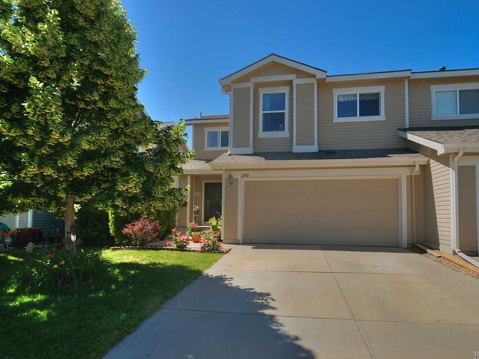 Attached house with backyard facing open space!