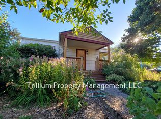 4810 SE Flavel Dr, Portland, OR 97206