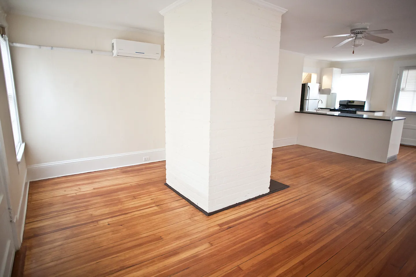 Studio Apartment in Renovated Cottage off North St — Photo 3