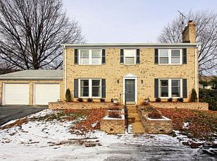 4514 N Carlin Springs Rd, Arlington, VA 22203
