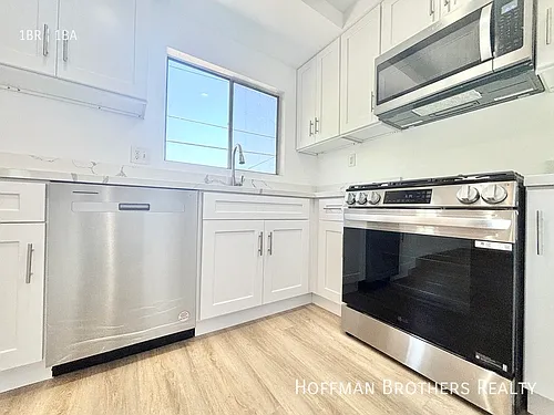 6337 Whitsett Ave #19 Photo 1