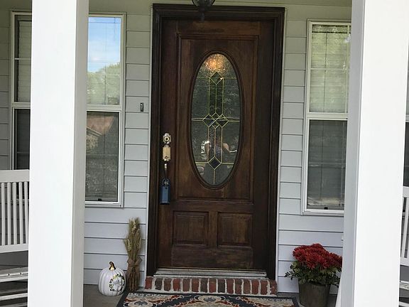 2nd image of 310 Green Hills Dr