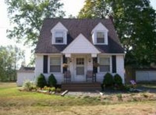 7736 Chestnut Ridge Rd, Lockport, NY 14094