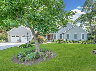 1165 Calves Neck Rd, Southold, NY 11971