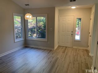 6121 Sunpointe Dr APT 202, Raleigh, NC 27606