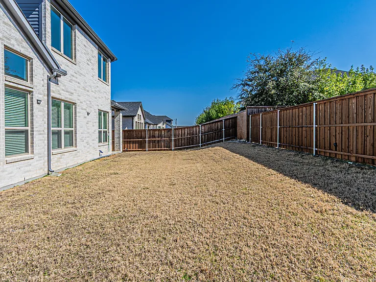 13237 Jonata St — Photo 41