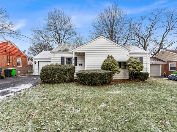 6601 Ridgeview Rd, Mayfield Heights, OH 44124