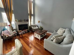 83 Dorchester Dr, Basking Ridge, NJ 07920