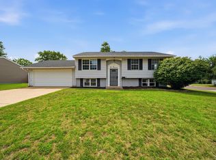 2000 Sheridan Rd, Pekin, IL 61554