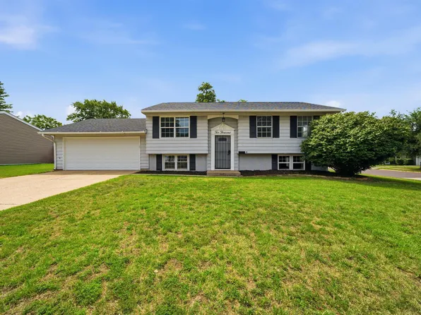 2000 Sheridan Rd, Pekin, IL 61554