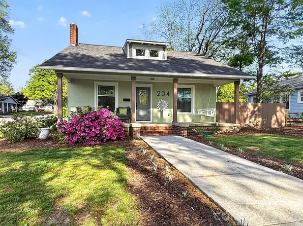 204 E McNeely Ave, Mooresville, NC 28115