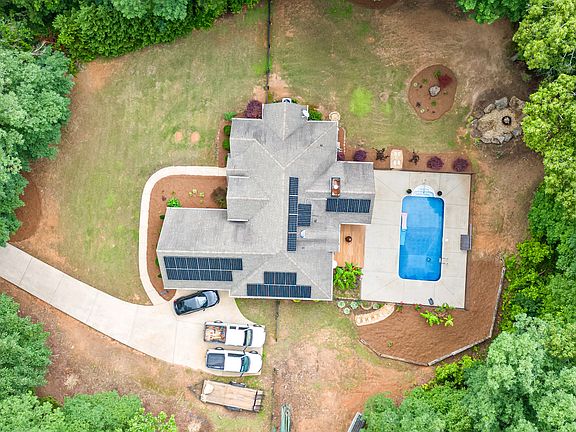 2nd image of 155 Quig Youngs Rd