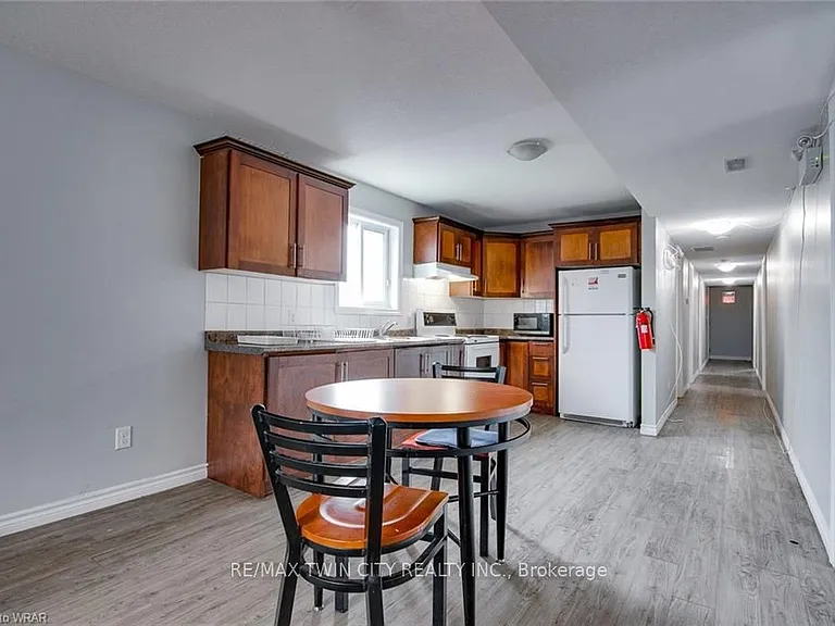 151 Bridgeport Rd E #4 — Photo 9
