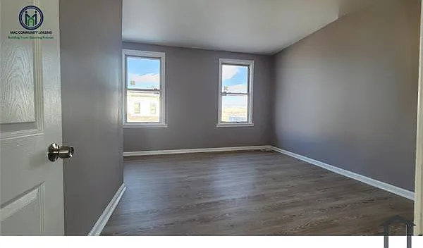 759 Bartlett Ave — Photo 10
