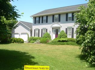 11672 Nice Rd, Akron, NY 14001