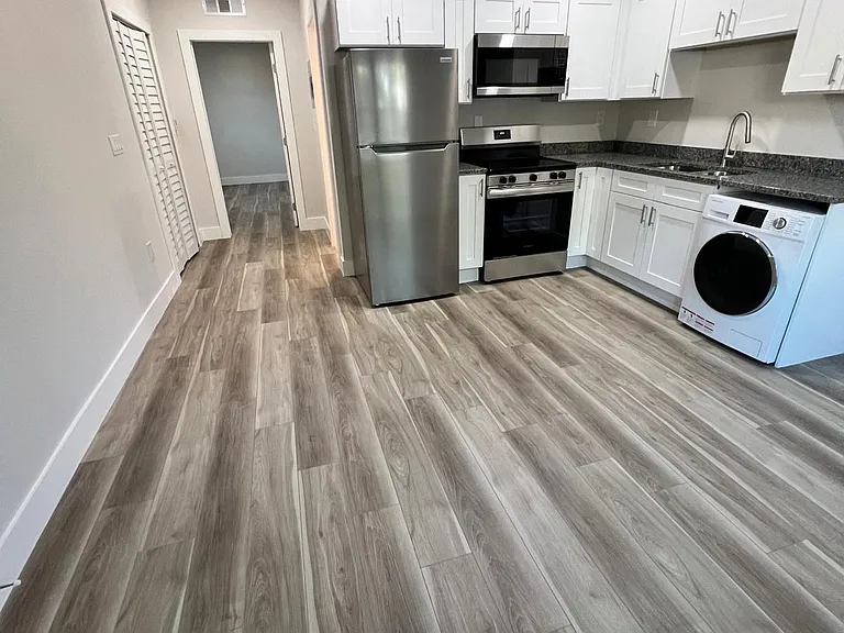 475 Umatilla Blvd #1 — Photo 8