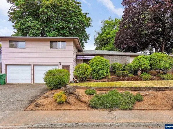 735 21st Pl NW, Salem, OR 97304