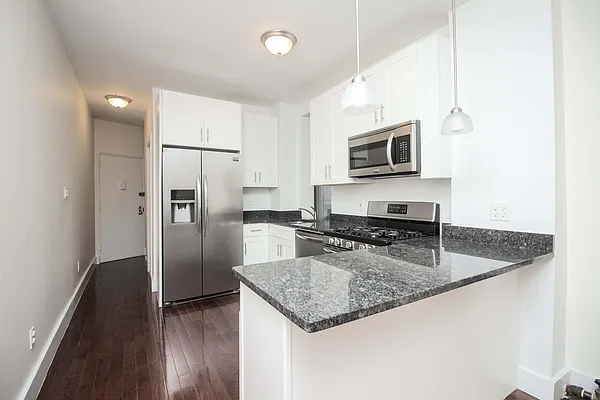 Rented by New Amsterdam Realty Group | media 8